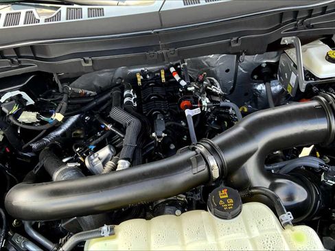 Used 2025 Ford F150 Platinum image 61