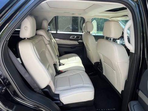 Used 2017 Ford Explorer Platinum AWD/4WD image 13