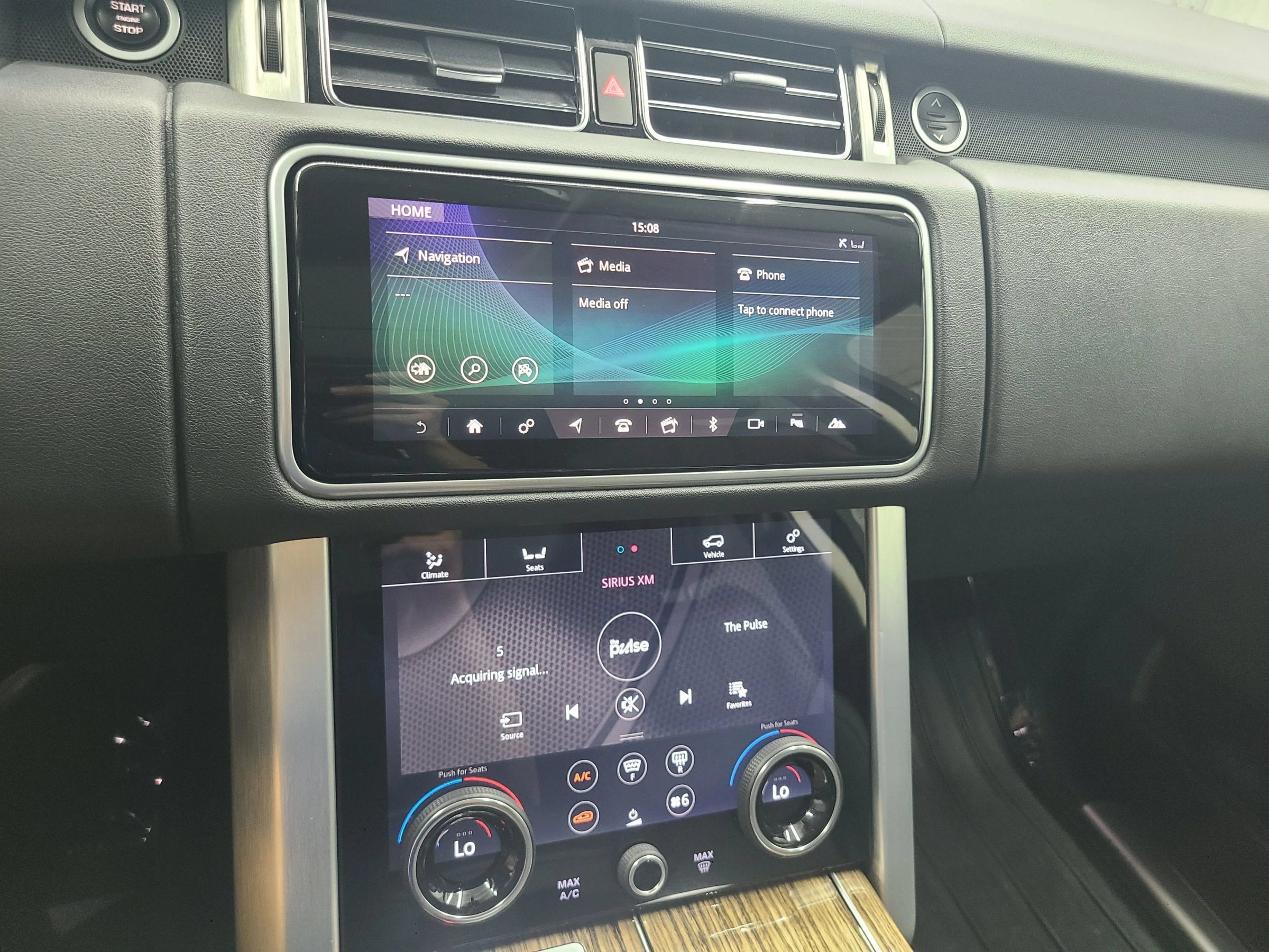 Used 2021 Land Rover Range Rover AWD/4WD image 33