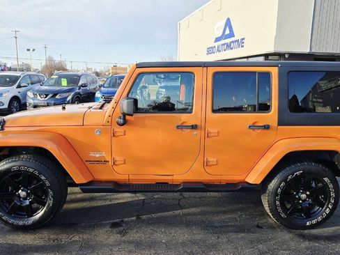 Used 2012 Jeep Wrangler Unlimited Sahara w/ Dual Top Group image 3