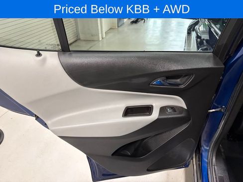 Used 2022 Chevrolet Equinox LT AWD/4WD image 14