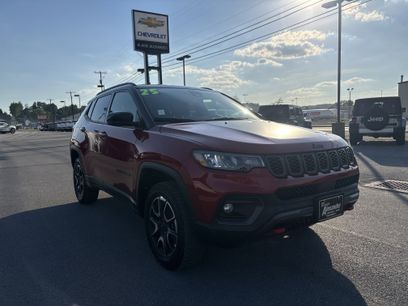 Used 2025 Jeep Compass Trailhawk
