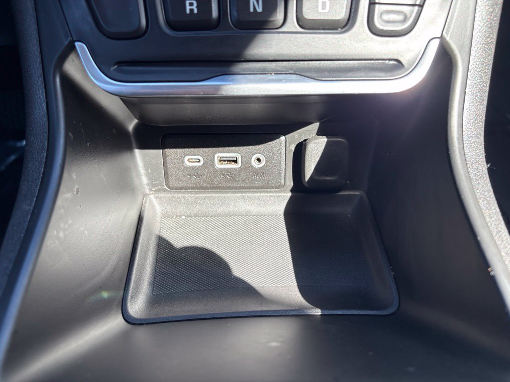 Used 2019 GMC Terrain SLE w/ Driver Convenience Package FWD image 32