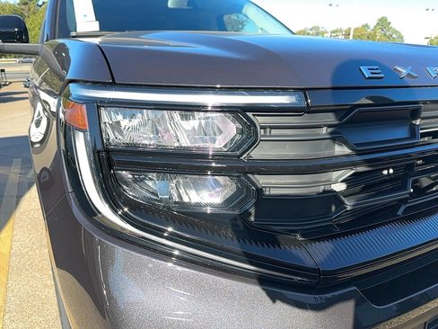 New 2025 Ford Expedition Active image 5