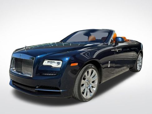 Used 2018 Rolls-Royce Dawn image 17