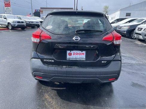 Used 2018 Nissan Kicks SV FWD image 7