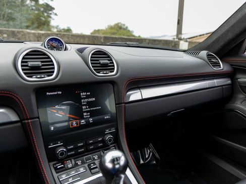 Certified 2025 Porsche 718 Cayman GT4 image 39