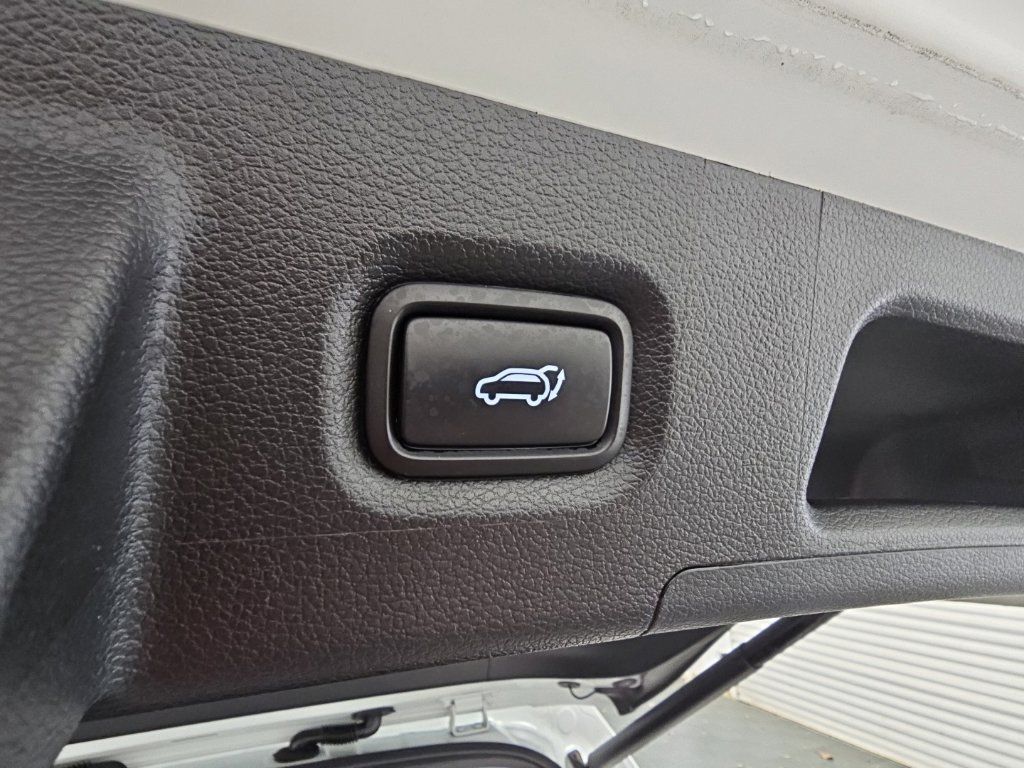 Used 2023 Hyundai Santa Fe SEL FWD image 36