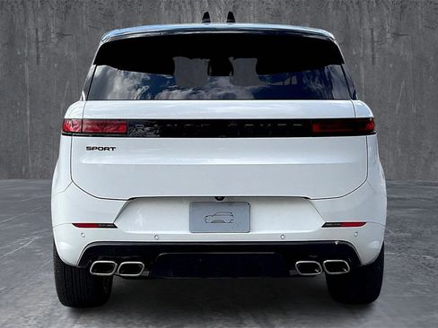 Used 2025 Land Rover Range Rover Sport Dynamic SE image 5
