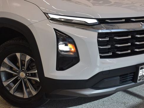 Used 2025 Chevrolet Equinox LT AWD/4WD image 31
