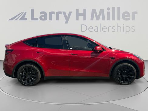 Used 2023 Tesla Model Y Long Range AWD/4WD image 6