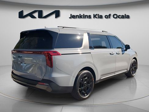 New 2026 Kia Carnival SX Prestige image 3