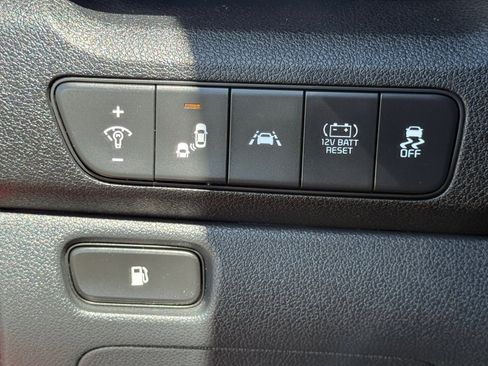 Used 2022 Kia Niro LXS FWD image 22