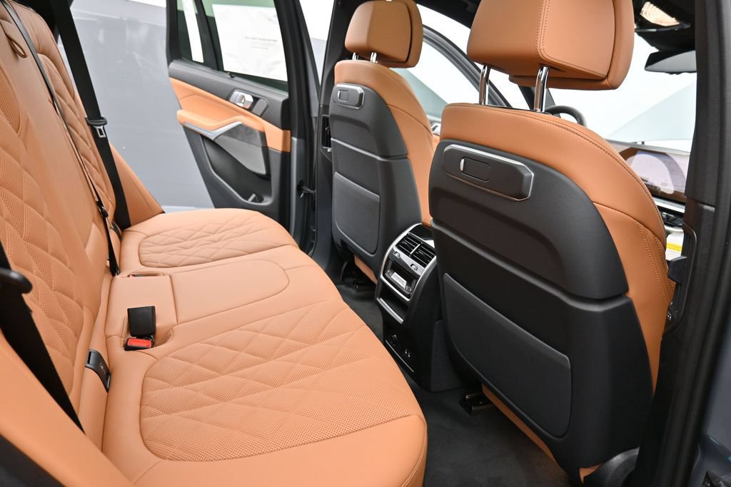New 2026 BMW X5 xDrive40i w/ Climate Comfort Package AWD/4WD image 19
