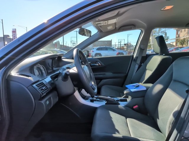 Used 2017 Honda Accord LX image 13