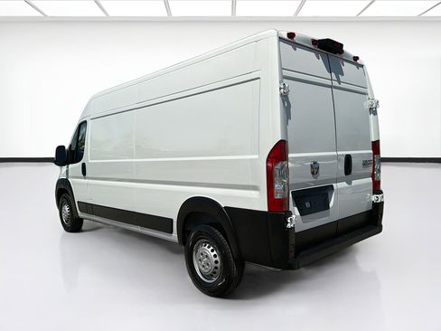 Used 2025 RAM ProMaster 2500 w/ Convenience Group FWD image 6