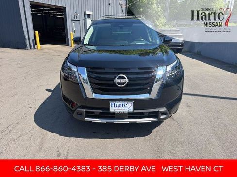 Certified 2025 Nissan Pathfinder Platinum w/ Cargo Package AWD/4WD image 2