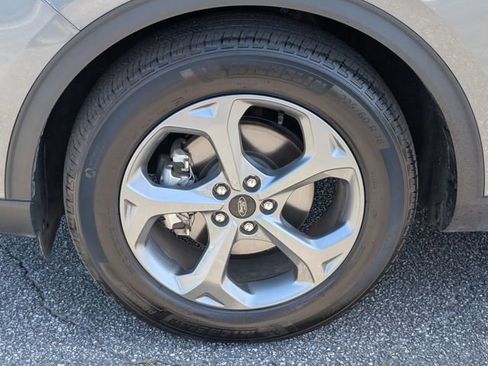 Used 2025 Ford Escape ST-Line image 13