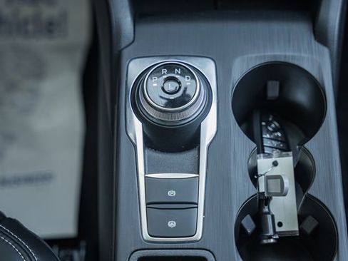 New 2026 Ford Escape SE image 32