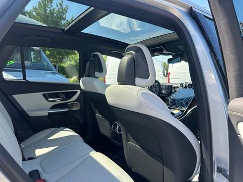 Used 2026 Mercedes-Benz GLC 300 GLC 300 image 19