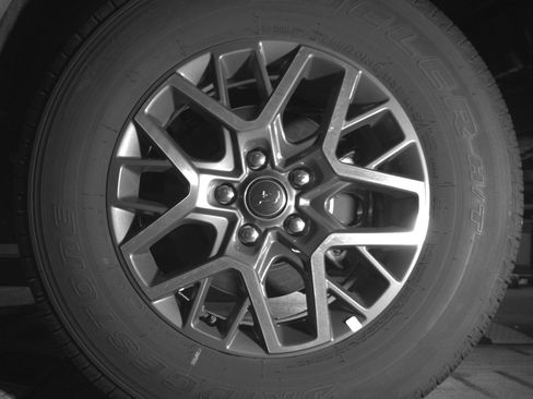 Used 2025 Jeep Wrangler Sahara image 14