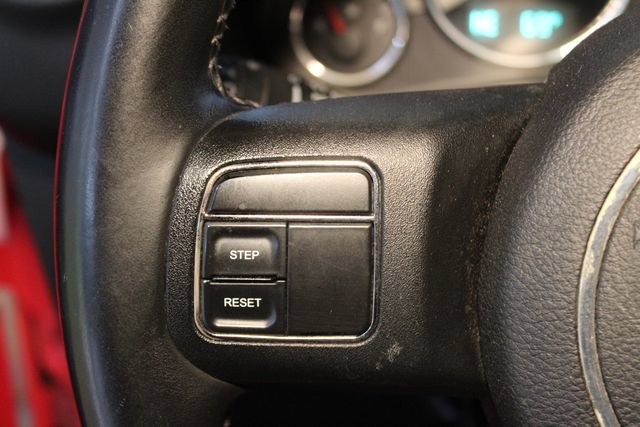Used 2013 Jeep Wrangler Unlimited Sahara w/ Dual Top Group AWD/4WD image 15