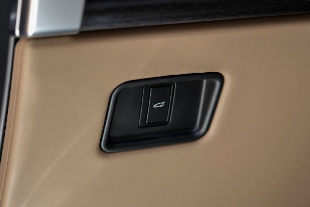 New 2026 Land Rover Range Rover SE AWD/4WD image 37