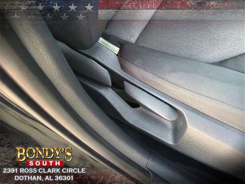 Used 2022 Toyota Camry LE image 17