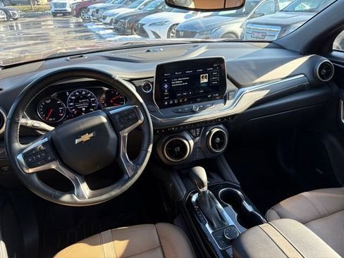 Used 2023 Chevrolet Blazer Premier w/ Enhanced Convenience Package image 21