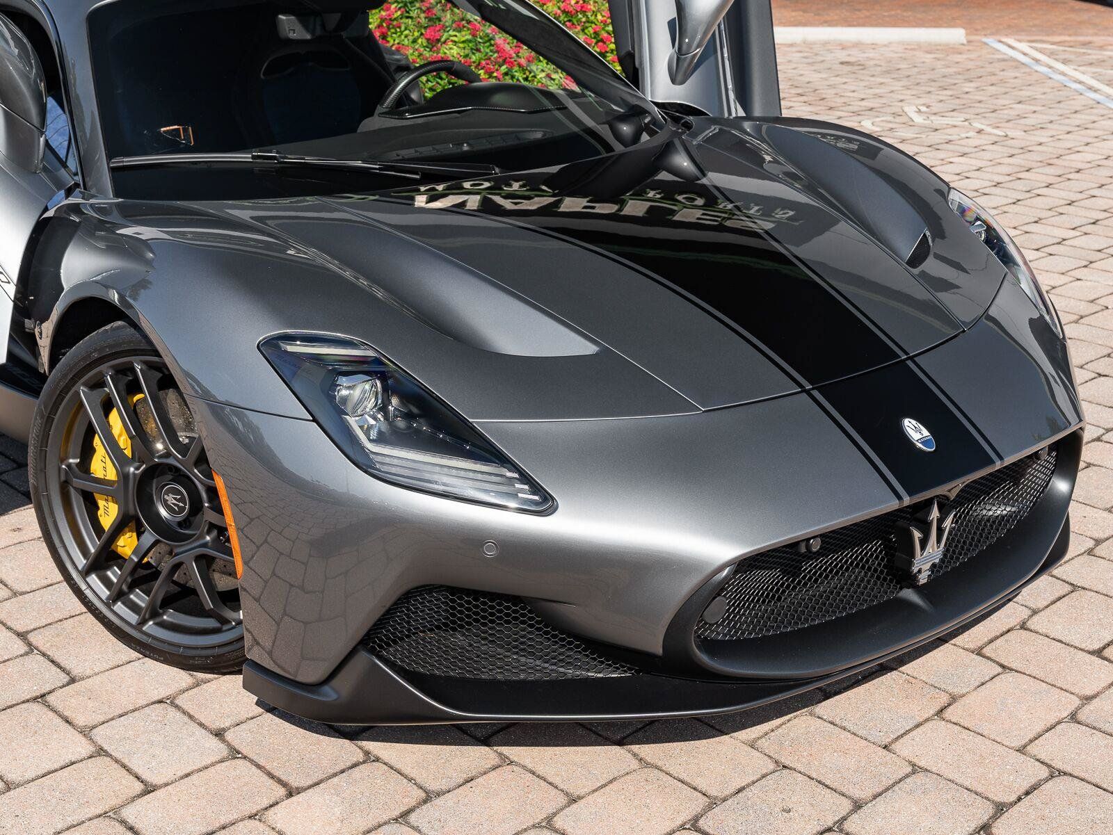 Used 2022 Maserati MC20 Coupe RWD image 7