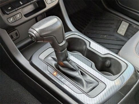 Used 2021 GMC Canyon AT4 w/ Trailering Package image 9