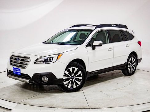 Used 2016 Subaru Outback 2.5i Limited image 1