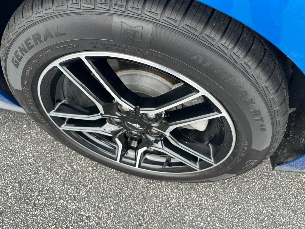 Certified 2021 Ford Mustang Premium RWD image 8
