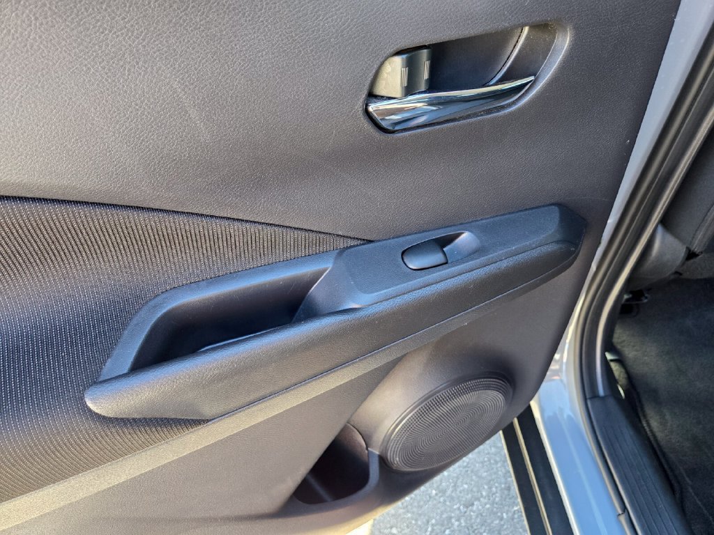 Certified 2024 Nissan Kicks SV FWD image 18