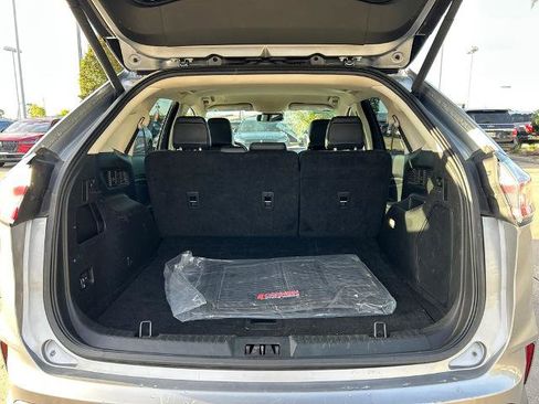 Certified 2024 Ford Edge Titanium image 5
