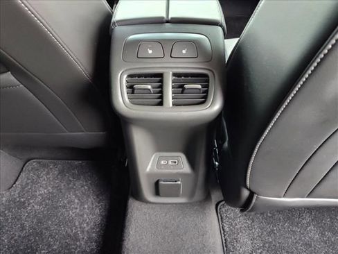 Certified 2023 Buick Envision Avenir image 11