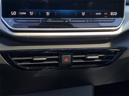 New 2025 Volkswagen ID.4 Pro S image 21