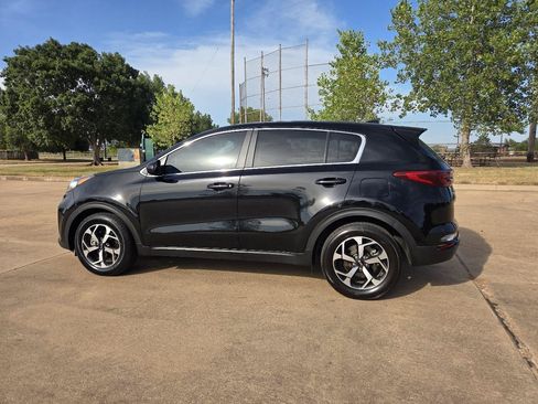 Used 2022 Kia Sportage LX FWD image 6