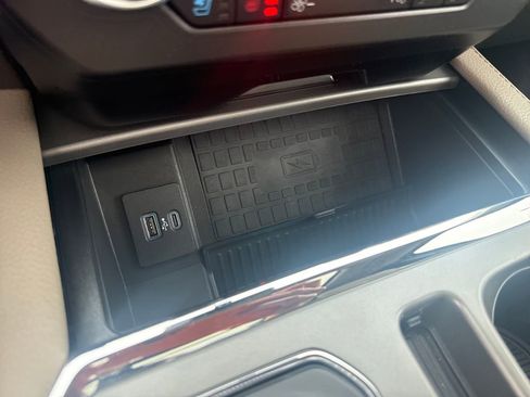 Used 2020 Ford Expedition XLT w/ Equipment Group 202A image 35