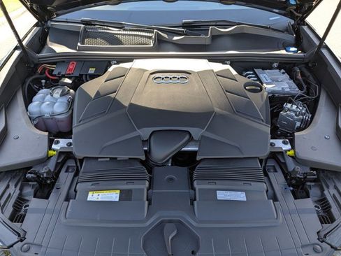 Used 2023 Audi Q8 Prestige image 20