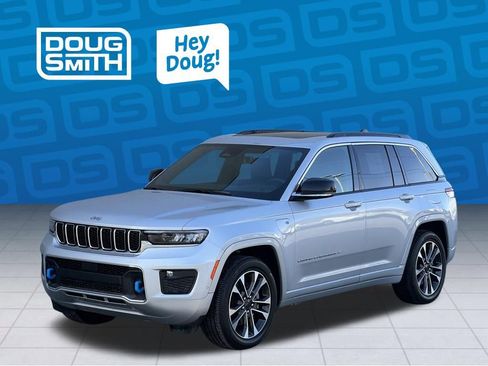 New 2024 Jeep Grand Cherokee Overland w/ Luxury Tech Group IV AWD/4WD image 2
