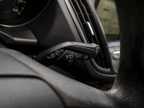 Used 2018 Ford Escape SE w/ SE Sync 3 Package image 25