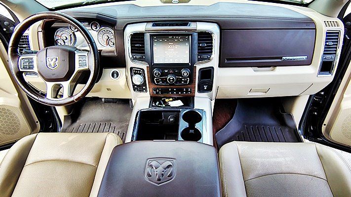 Used 2015 RAM 1500 Laramie w/ Convenience Group AWD/4WD image 14