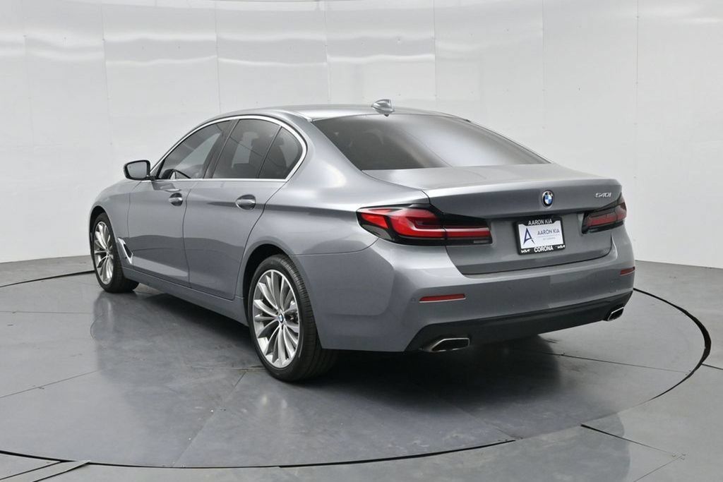 Used 2023 BMW 540i w/ Convenience Package RWD image 5