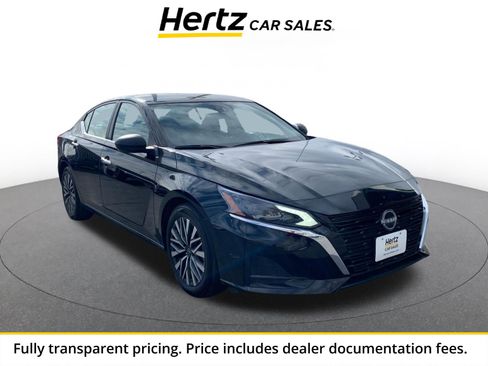 Used 2025 Nissan Altima 2.5 SV FWD image 1