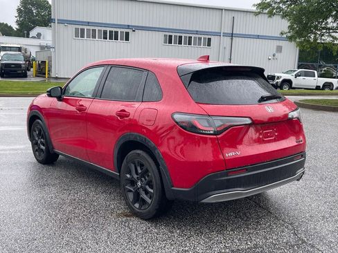 Used 2023 Honda HR-V Sport image 4