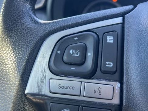 Used 2018 Subaru Forester 2.5i w/ Alloy Wheel Package image 12