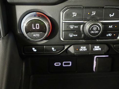 Used 2021 Chevrolet Tahoe LT AWD/4WD image 46