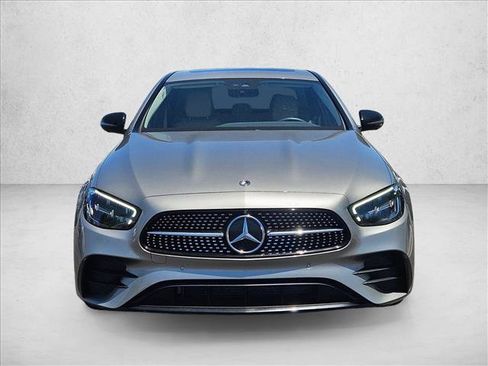 Used 2021 Mercedes-Benz E 350 Sedan image 2