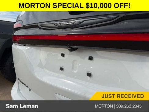 New 2026 Chrysler Pacifica Limited w/ S Appearance Package image 9